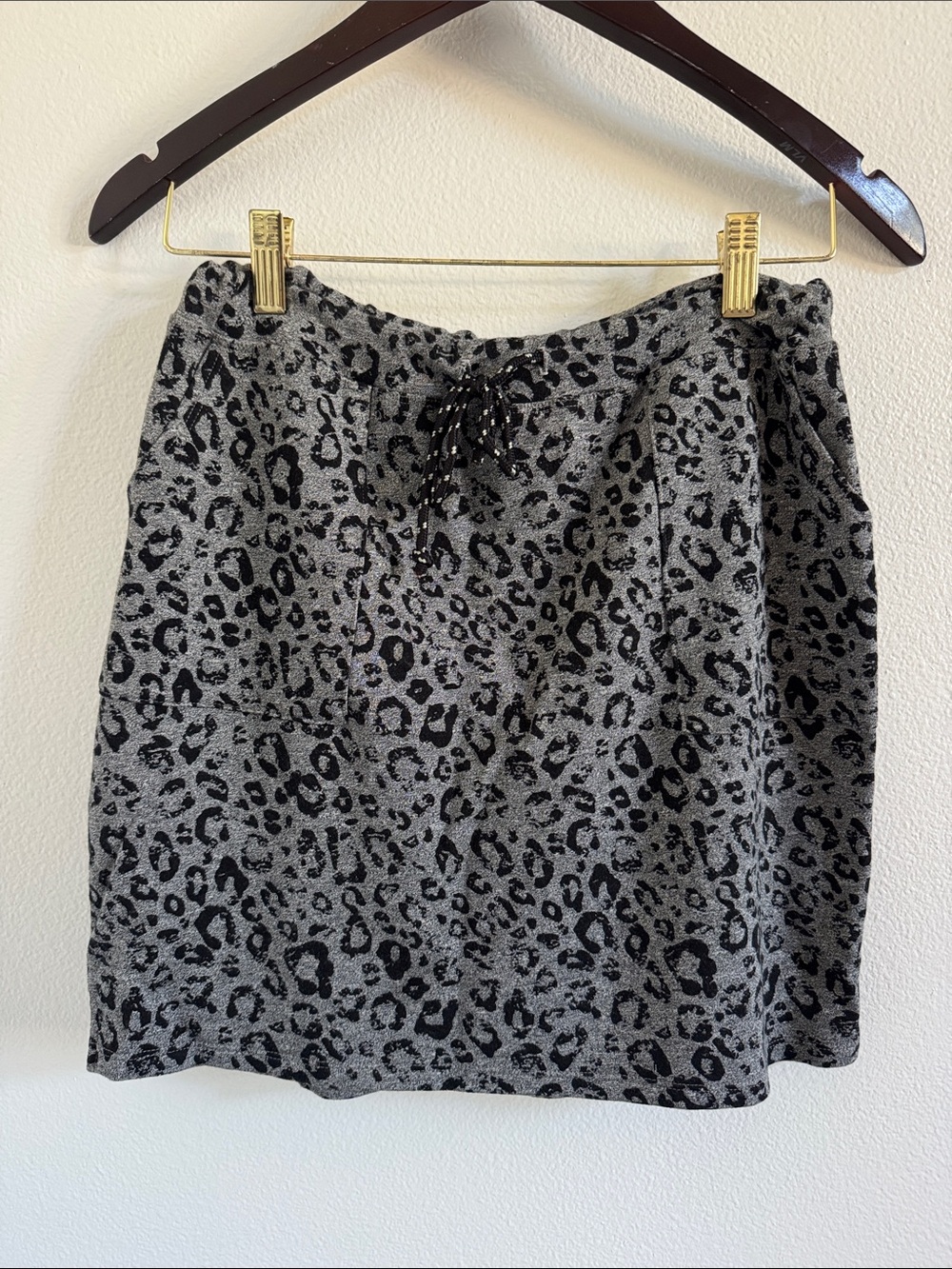 Sundry Gray & Black Leopard Drawstring Mini Skirt